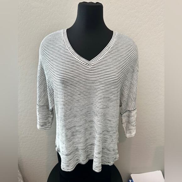 MAX STUDIO | Black White Striped V-Neck Dolman Sleeve Top | Size Large - Picture 2 of 7
